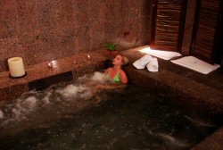 Desire Pearl Jacuzzi